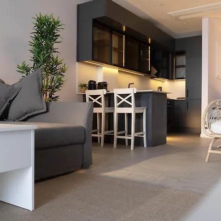 Villa Luxury Seafront Duplex